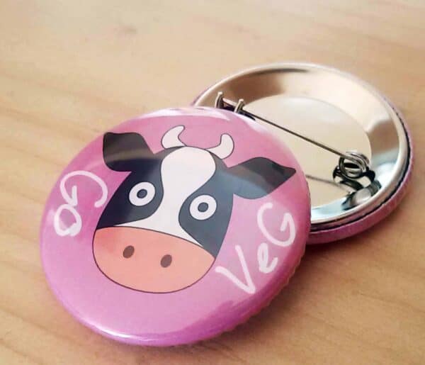 Pin button with Cow Picture